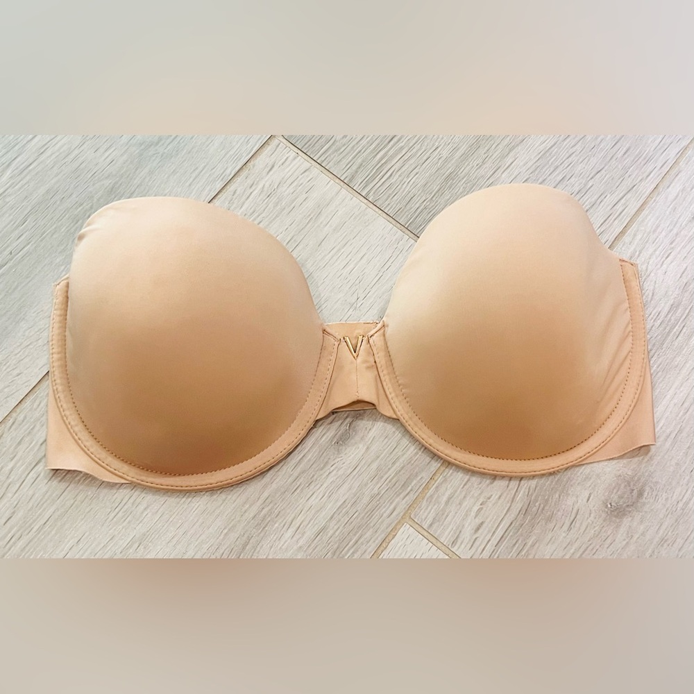 🤩3/$27🤩 Victoria's Secret Tan Strapless Bra. 34 DD